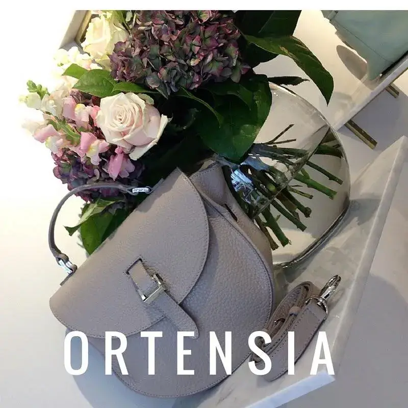 開箱｜Meli Melo Ortensia Bags taupe 大象灰馬鞍包